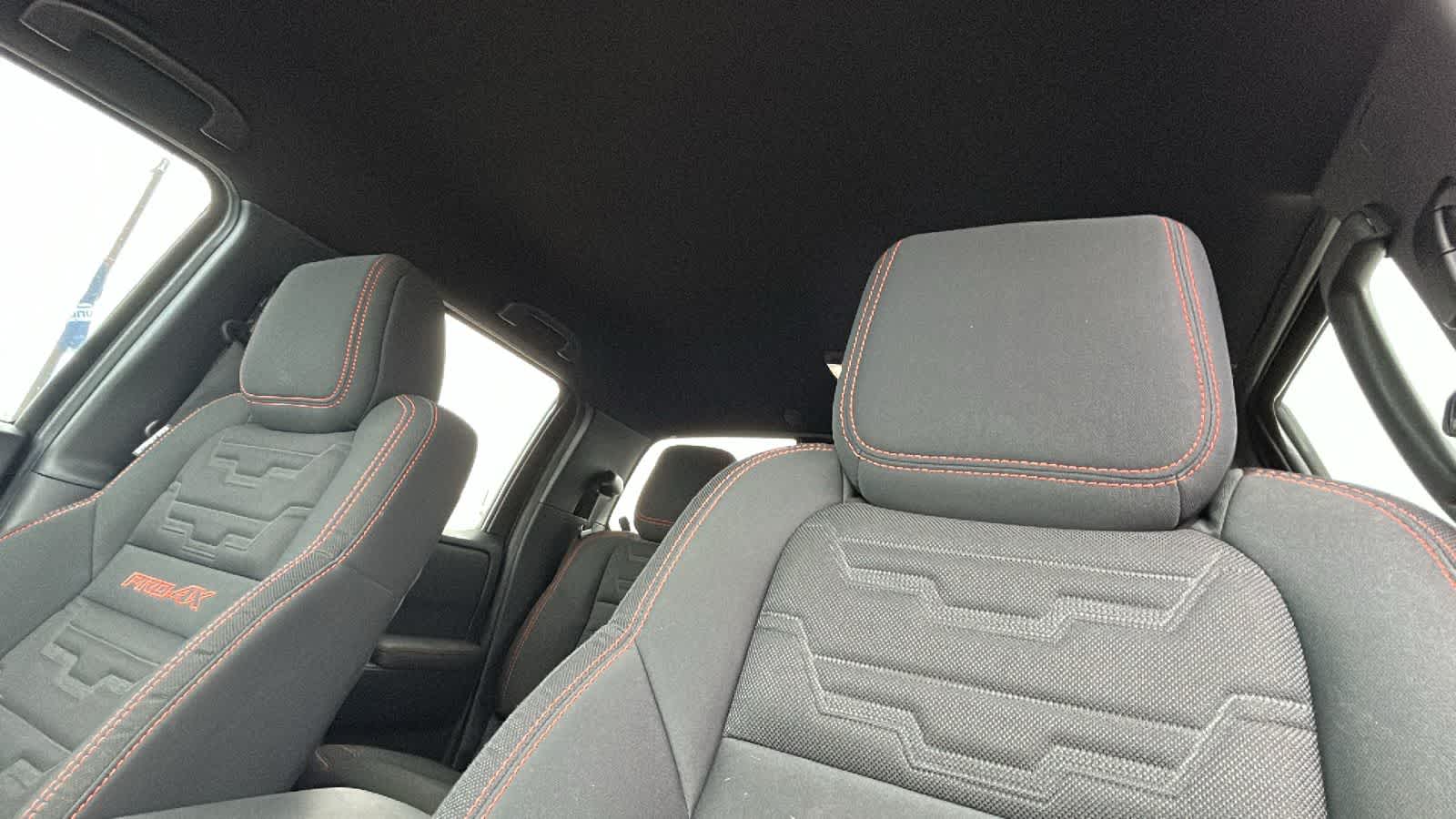 Thumbnail: 2024 Nissan Frontier - 11