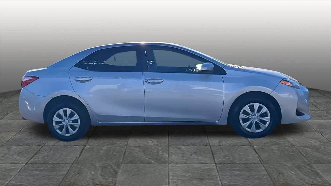 Thumbnail: 2017 Toyota Corolla - 4