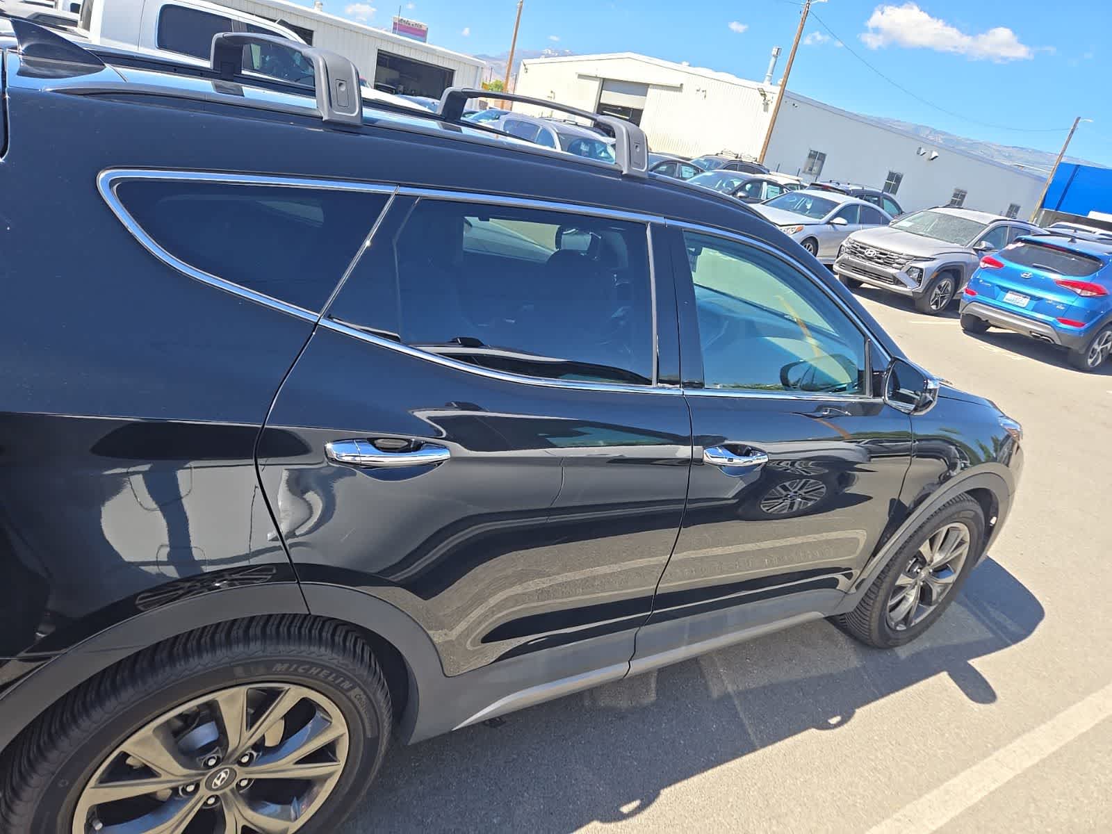 Thumbnail: 2017 Hyundai Santa Fe - 14