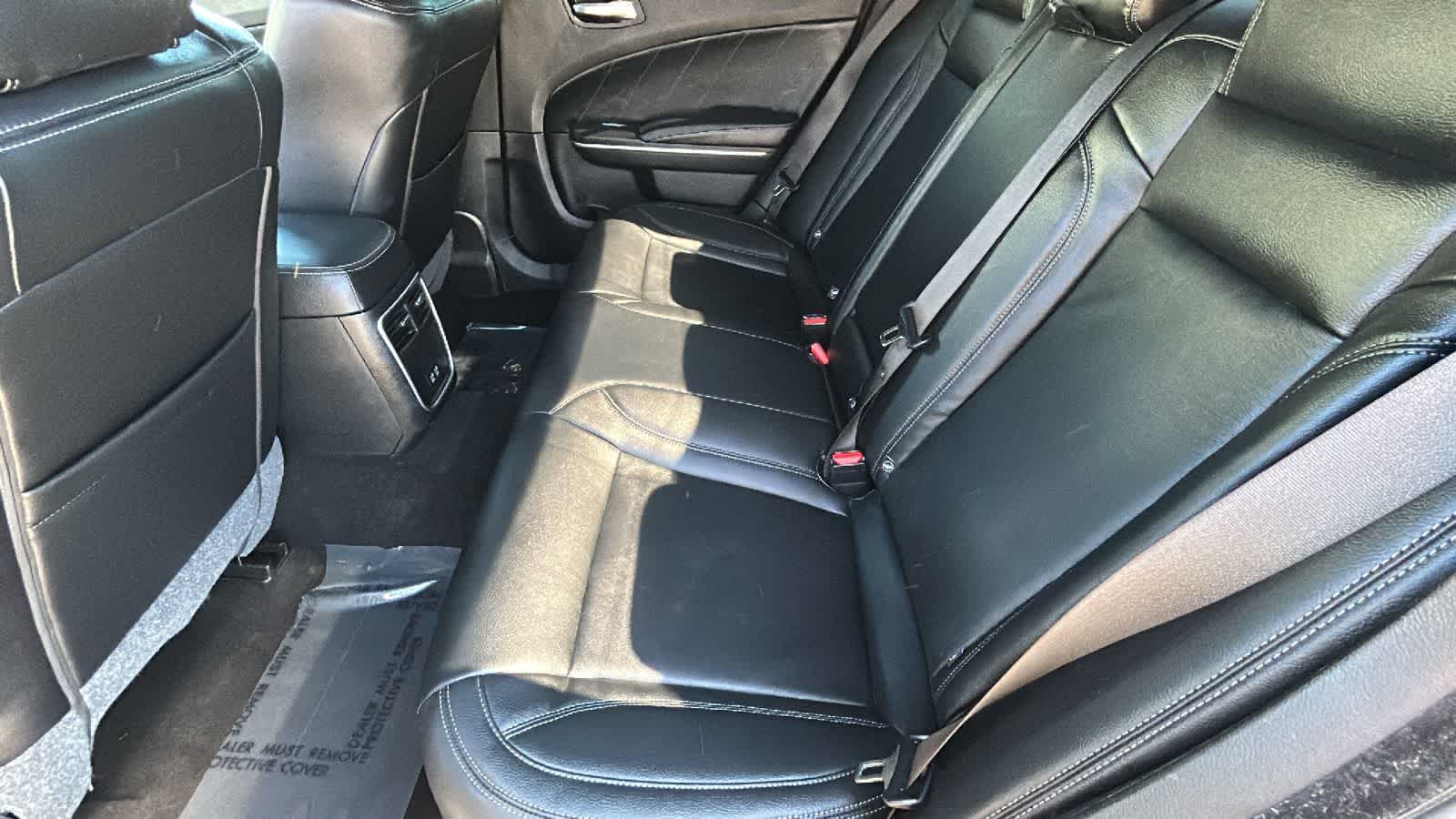 Thumbnail: 2020 Dodge Charger - 24