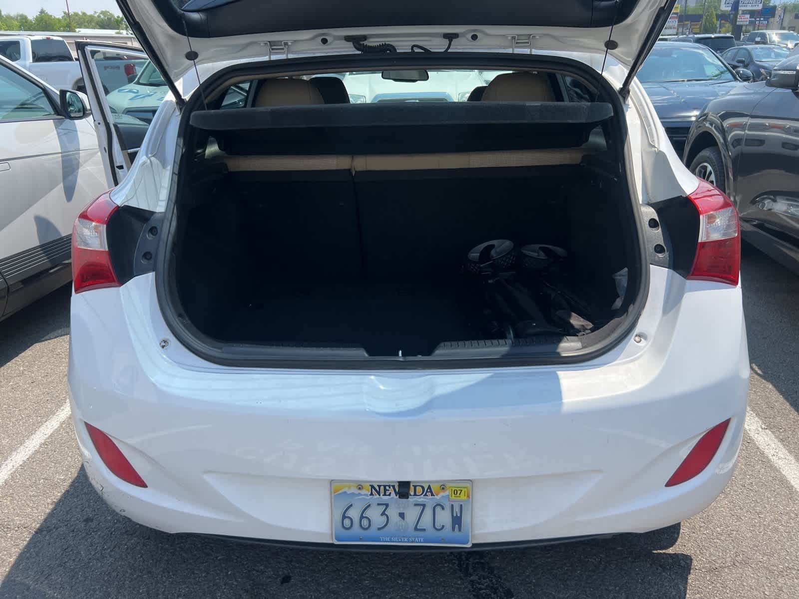 Thumbnail: 2016 Hyundai Elantra - 19