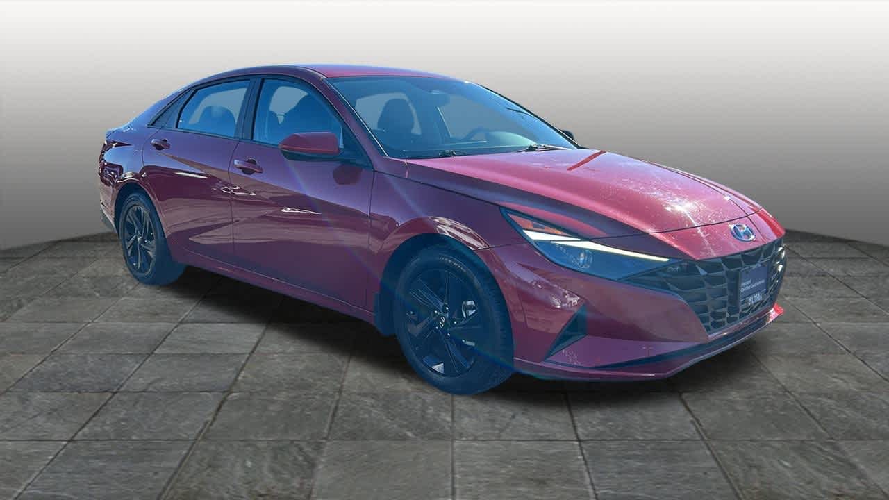 Thumbnail: 2023 Hyundai Elantra - 3