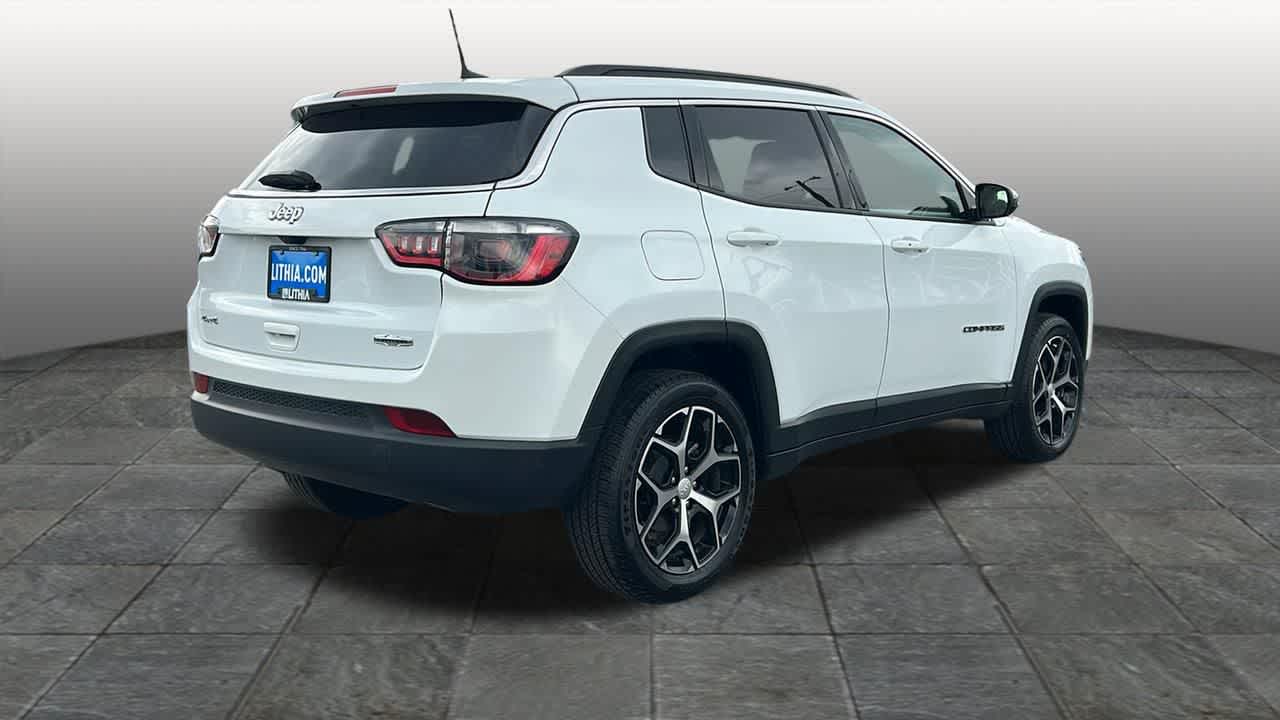 Thumbnail: 2024 Jeep Compass - 5