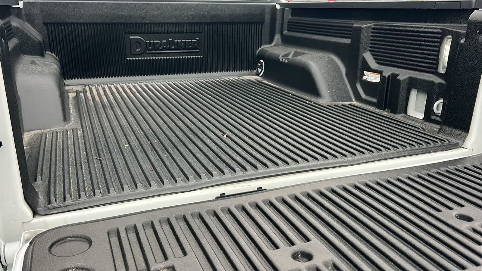 Thumbnail: 2023 Jeep Gladiator - 27