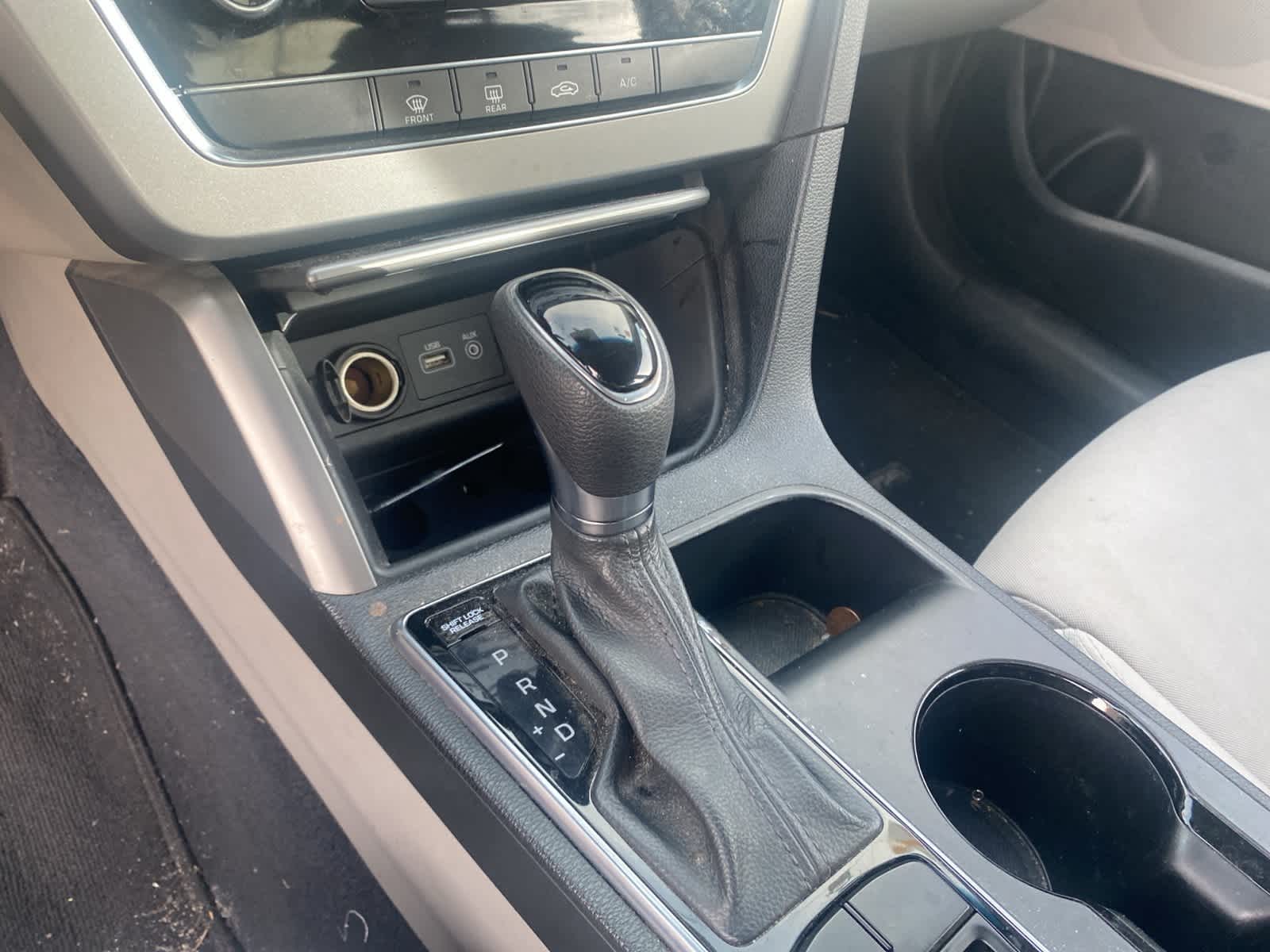 Thumbnail: 2015 Hyundai Sonata - 19