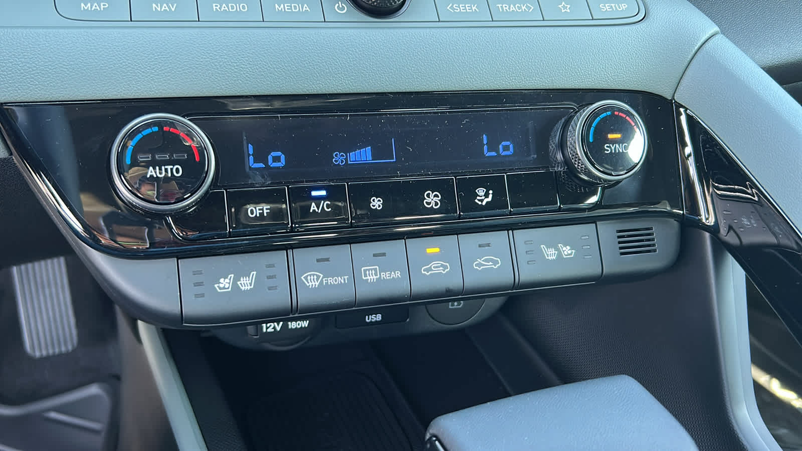 Thumbnail: 2025 Hyundai Elantra - 14