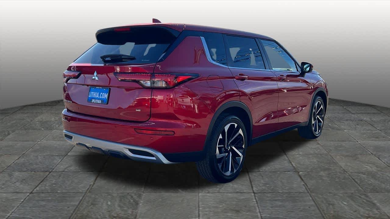 Thumbnail: 2024 Mitsubishi Outlander - 5