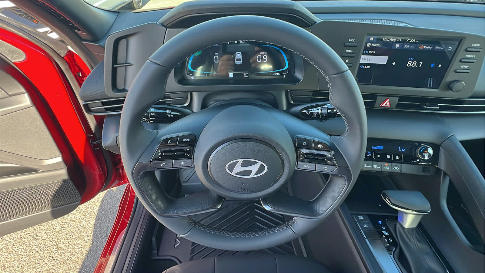 Thumbnail: 2025 Hyundai Elantra - 18
