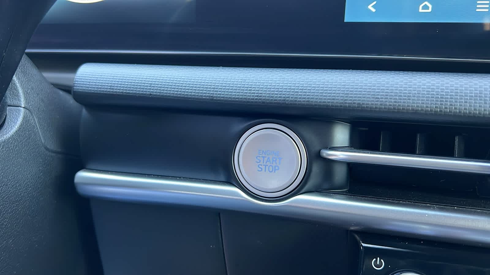 Thumbnail: 2025 Hyundai Santa Cruz - 17