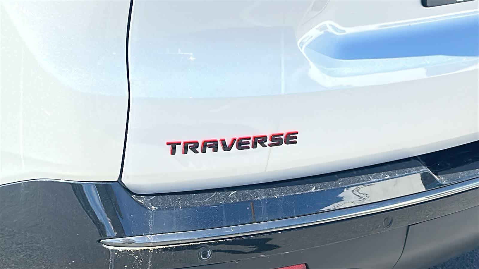 Thumbnail: 2021 Chevrolet Traverse - 10