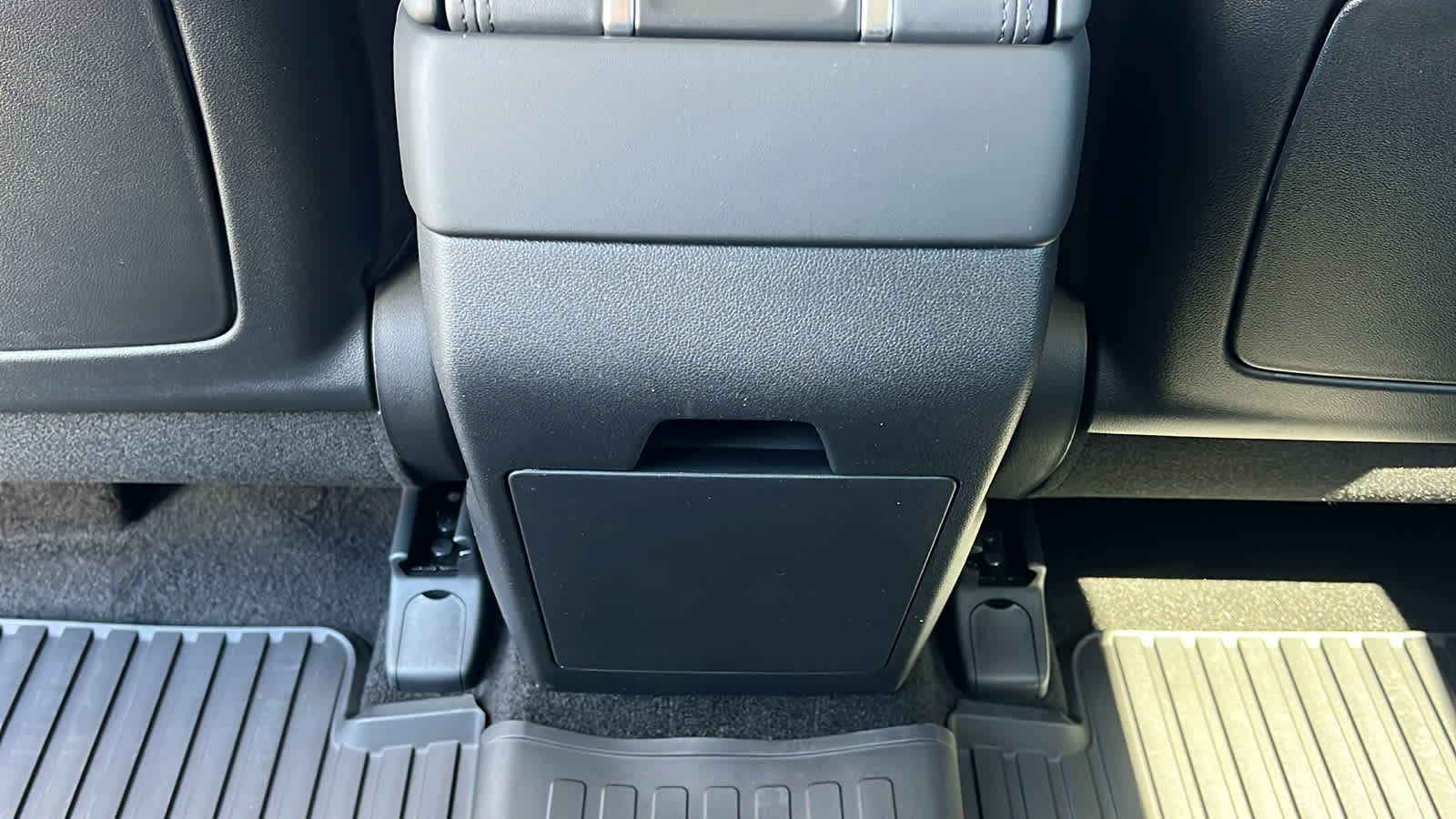 Thumbnail: 2026 Hyundai Santa Fe - 25