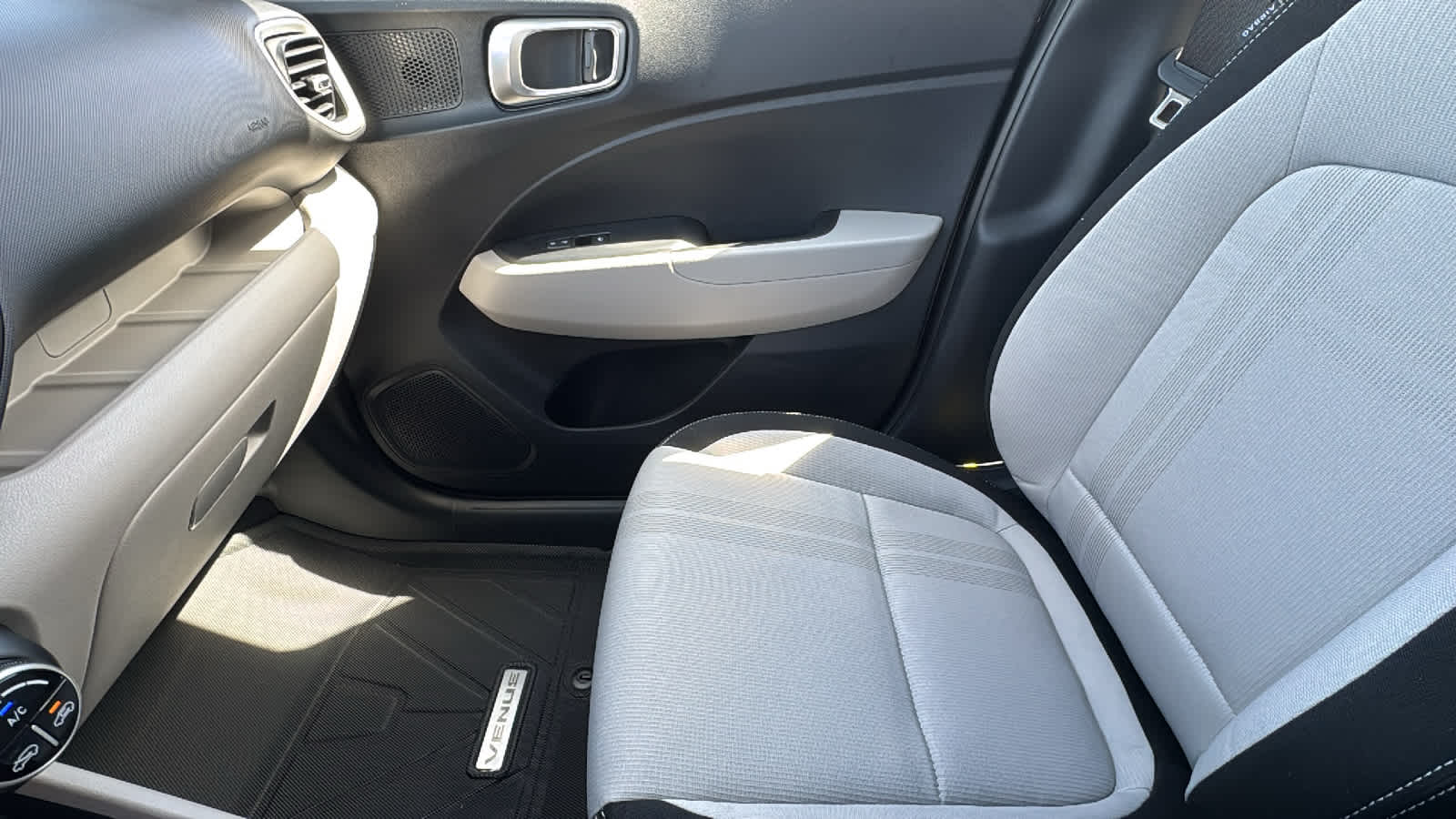 Thumbnail: 2026 Hyundai Venue - 12