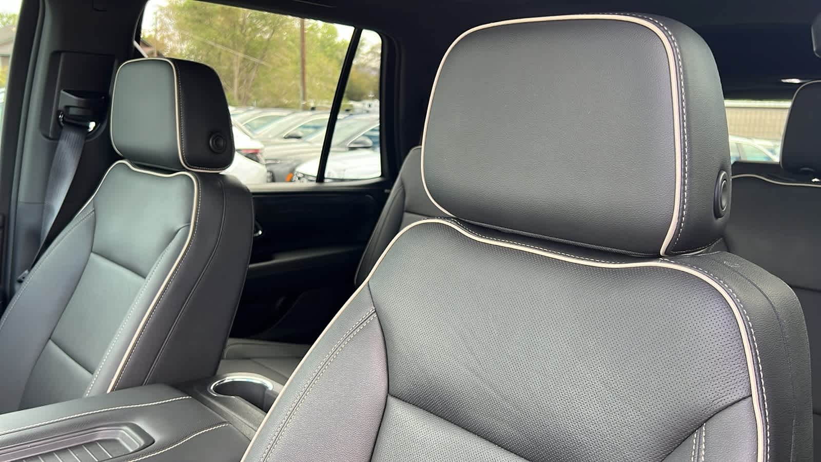 Thumbnail: 2023 GMC Yukon - 11