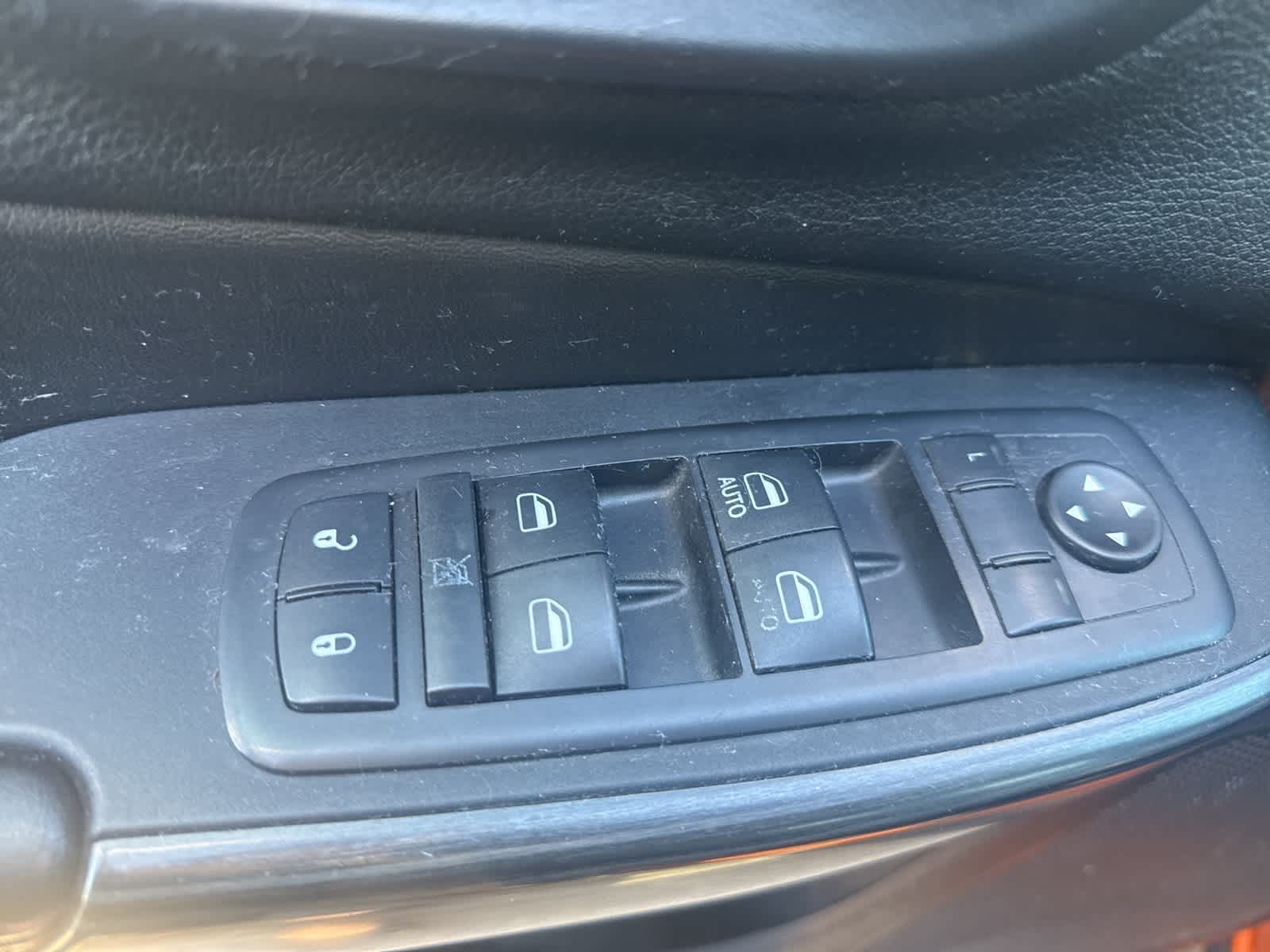 Thumbnail: 2016 Jeep Cherokee - 17