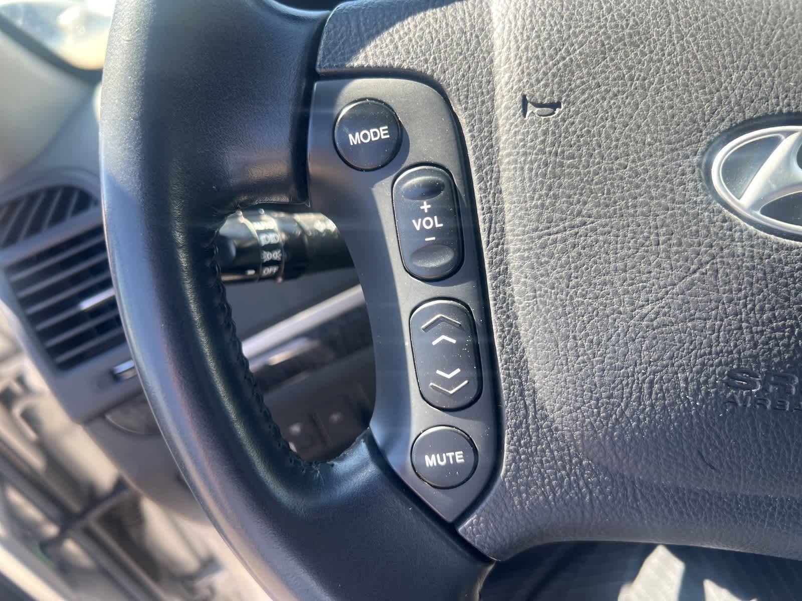 Thumbnail: 2008 Hyundai Santa Fe - 16
