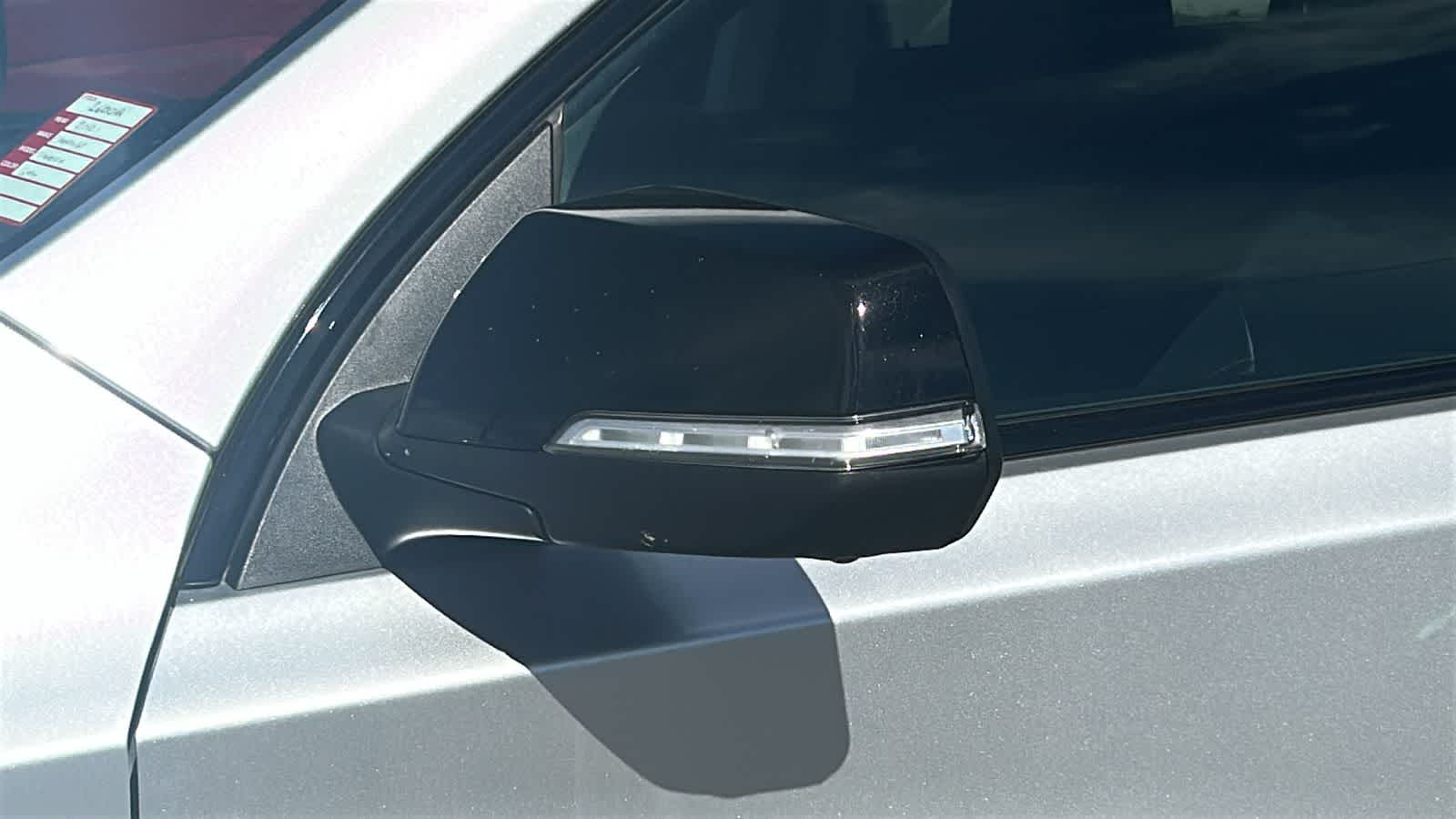 Thumbnail: 2021 Chevrolet Traverse - 5