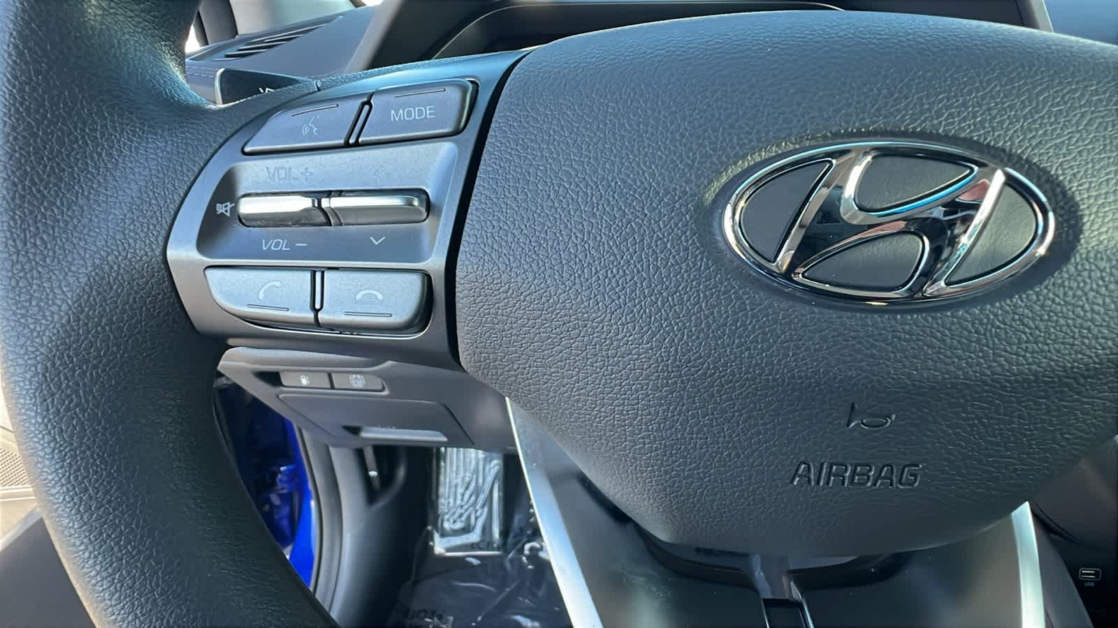 Thumbnail: 2022 Hyundai Ioniq - 19