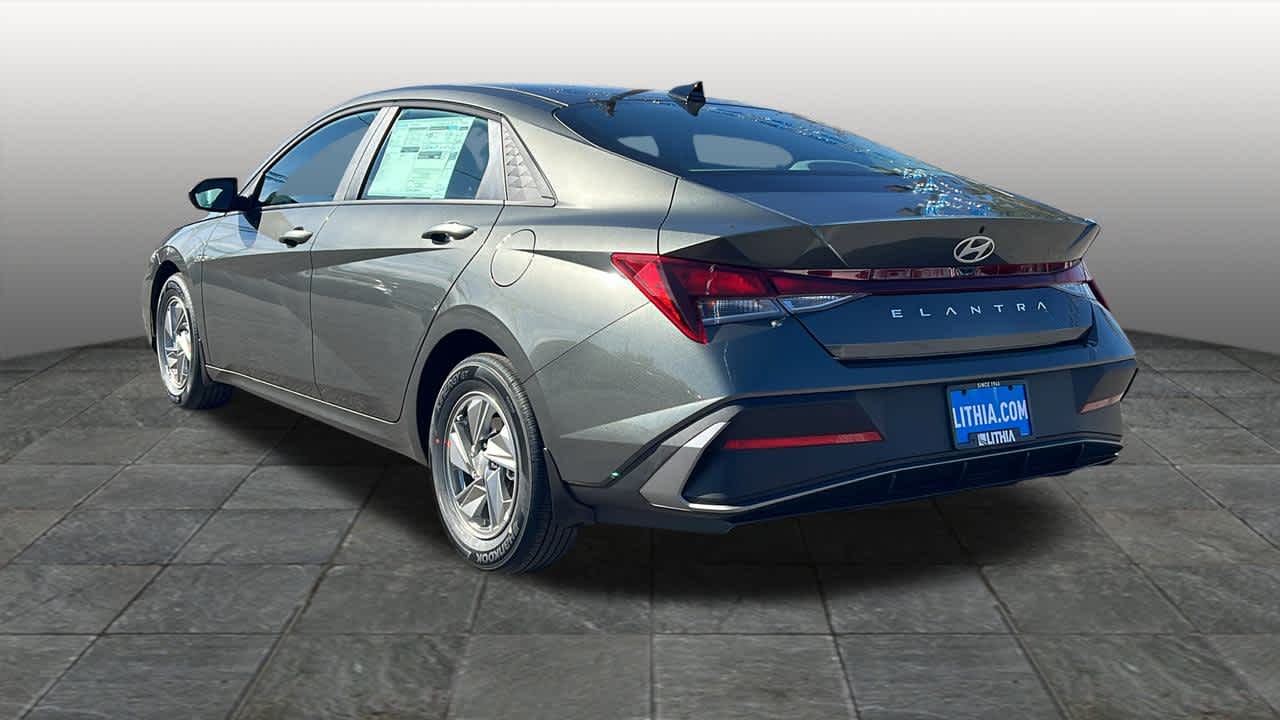 Thumbnail: 2026 Hyundai Elantra - 7
