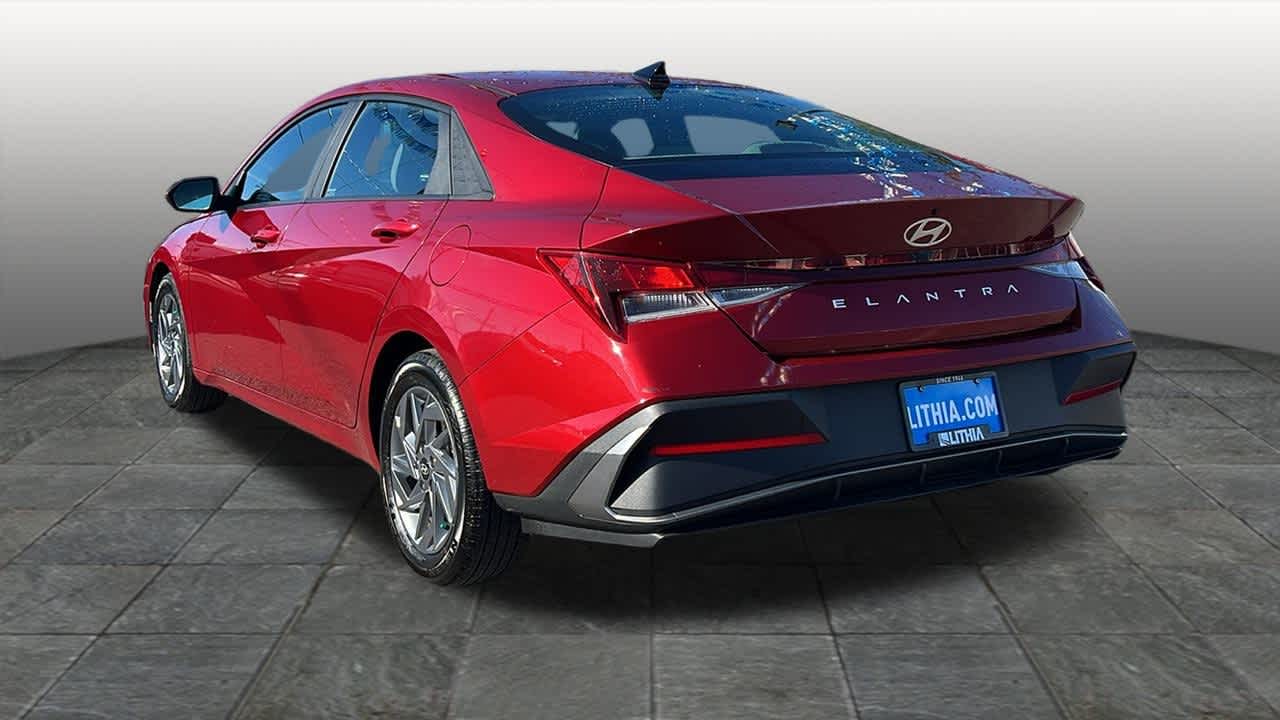 Thumbnail: 2024 Hyundai Elantra - 7