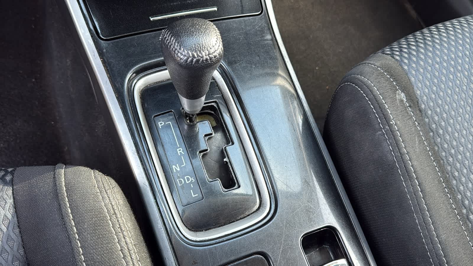 Thumbnail: 2018 Mitsubishi Outlander - 13