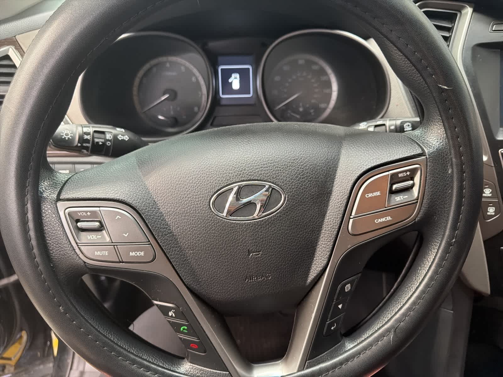 Thumbnail: 2018 Hyundai Santa Fe - 17