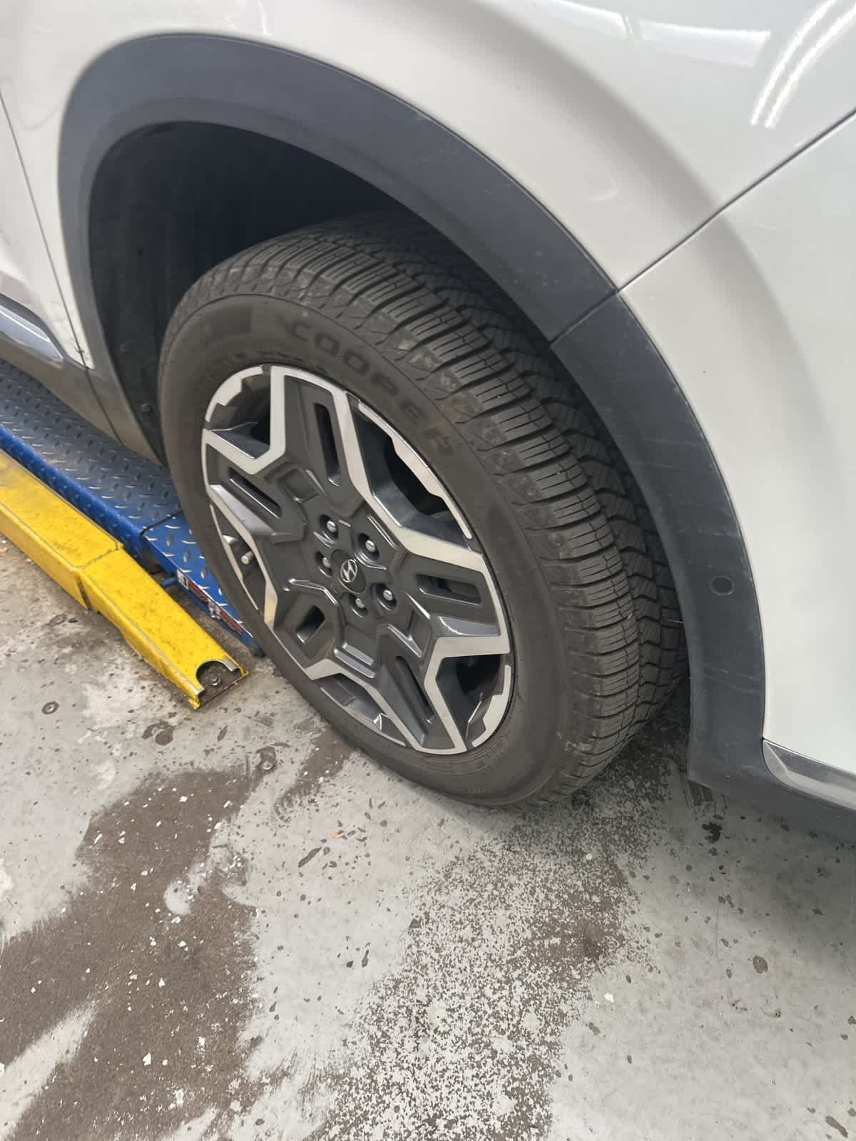 Thumbnail: 2022 Hyundai Santa Fe - 9