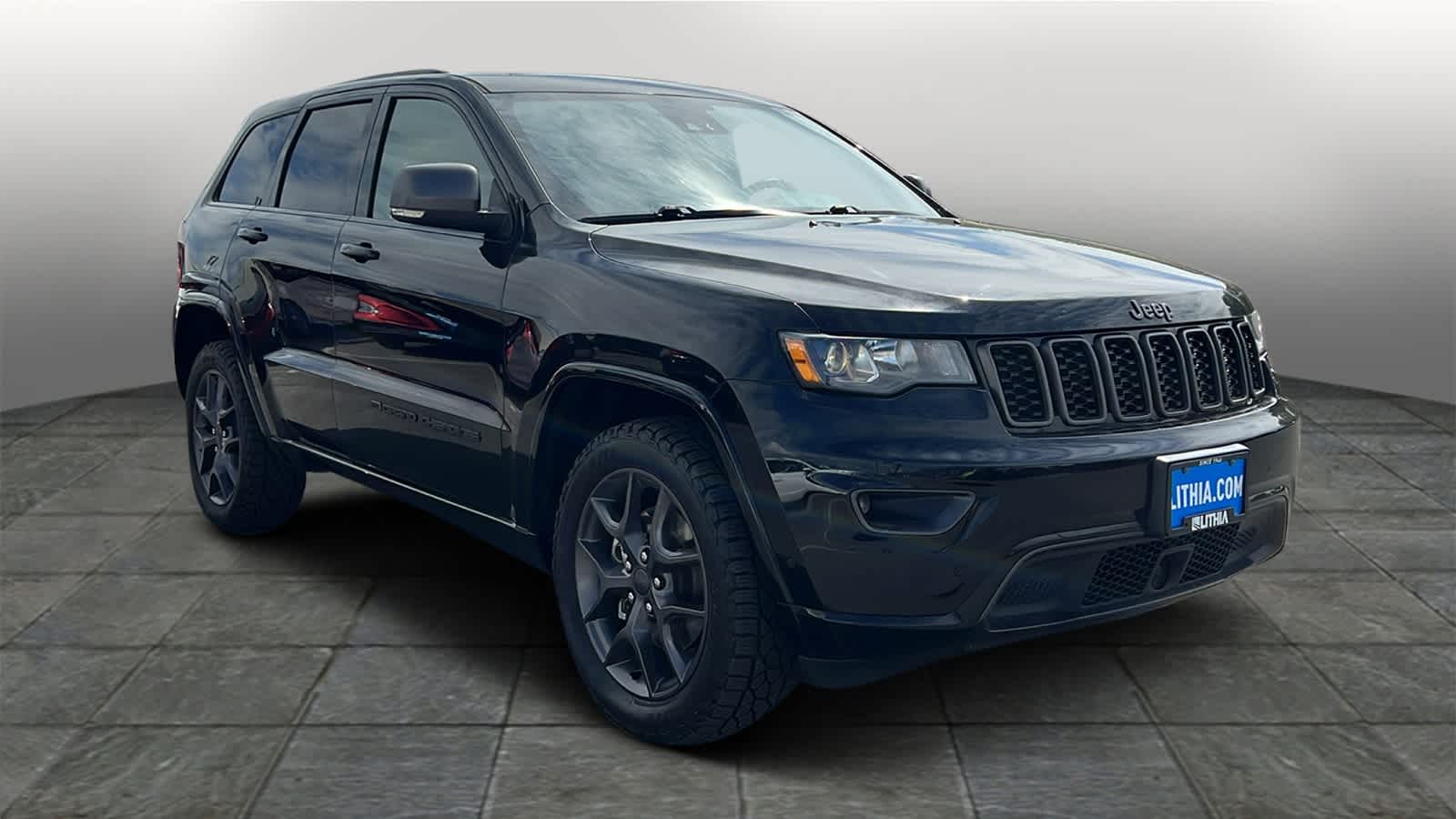 2021 Jeep Grand Cherokee Limited Edition 3