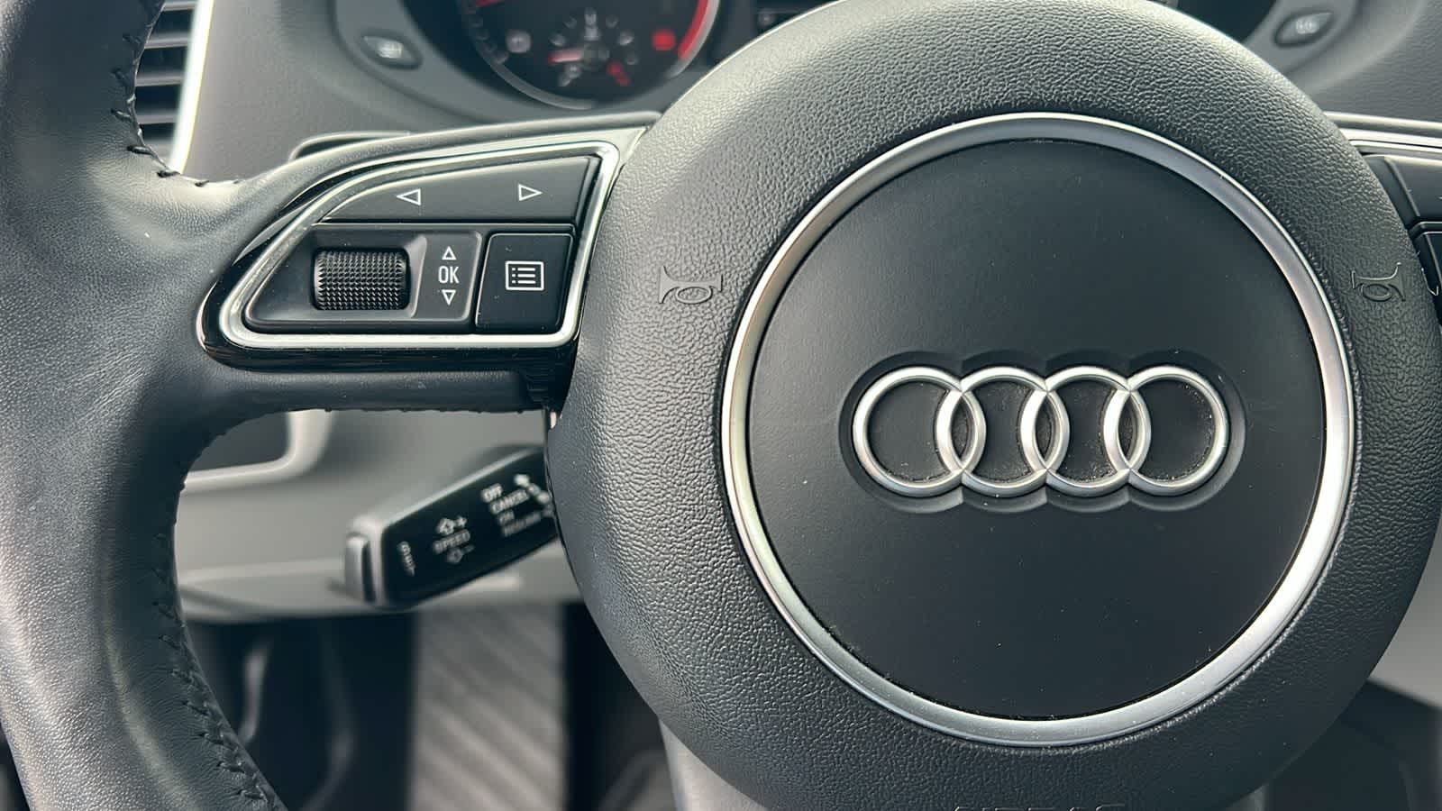 Thumbnail: 2018 Audi Q3 - 17