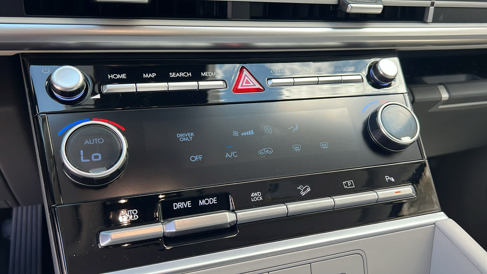 Thumbnail: 2026 Hyundai Santa Fe - 14