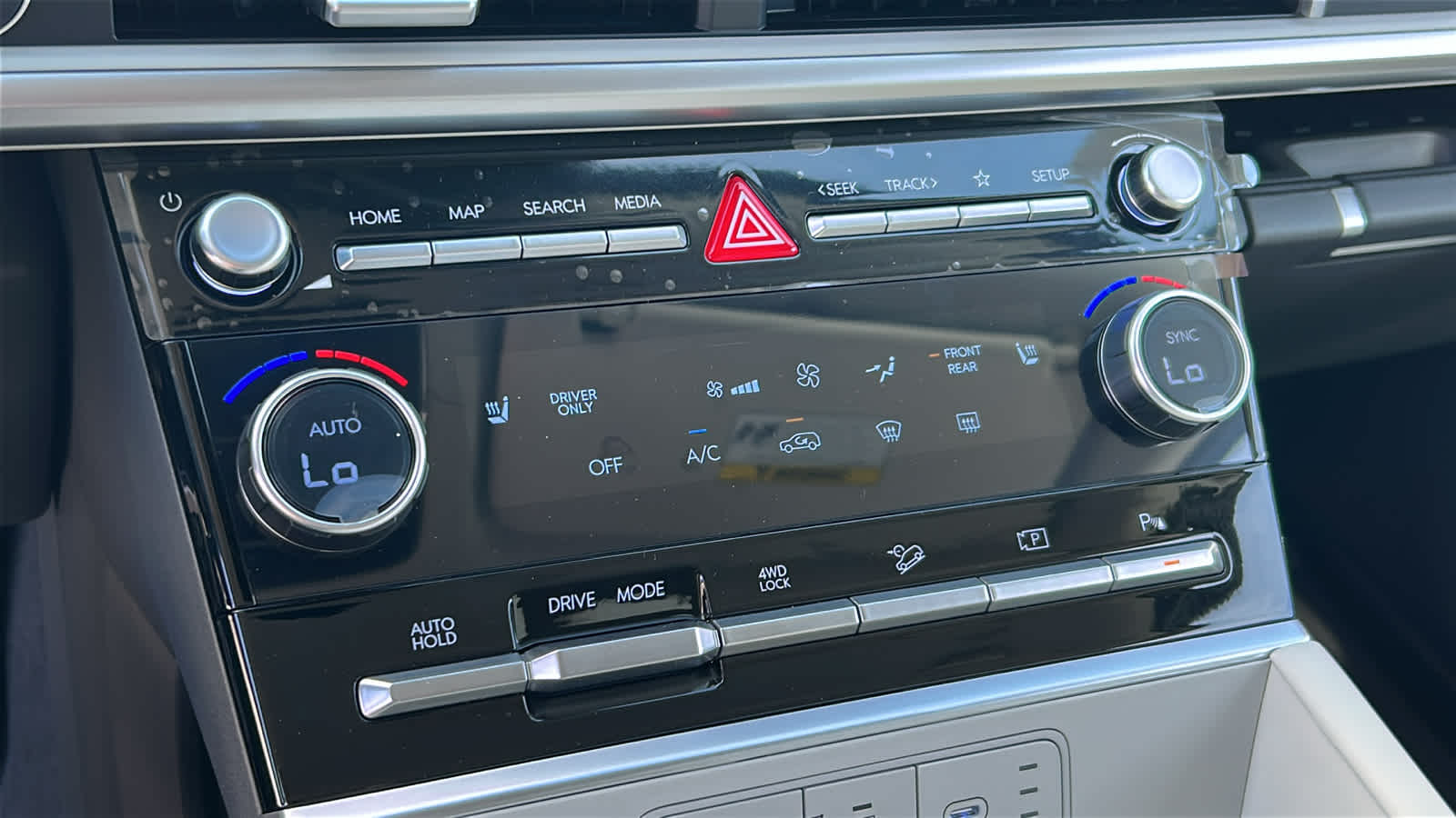 Thumbnail: 2026 Hyundai Santa Fe - 14