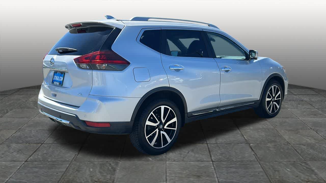 Thumbnail: 2020 Nissan Rogue - 4
