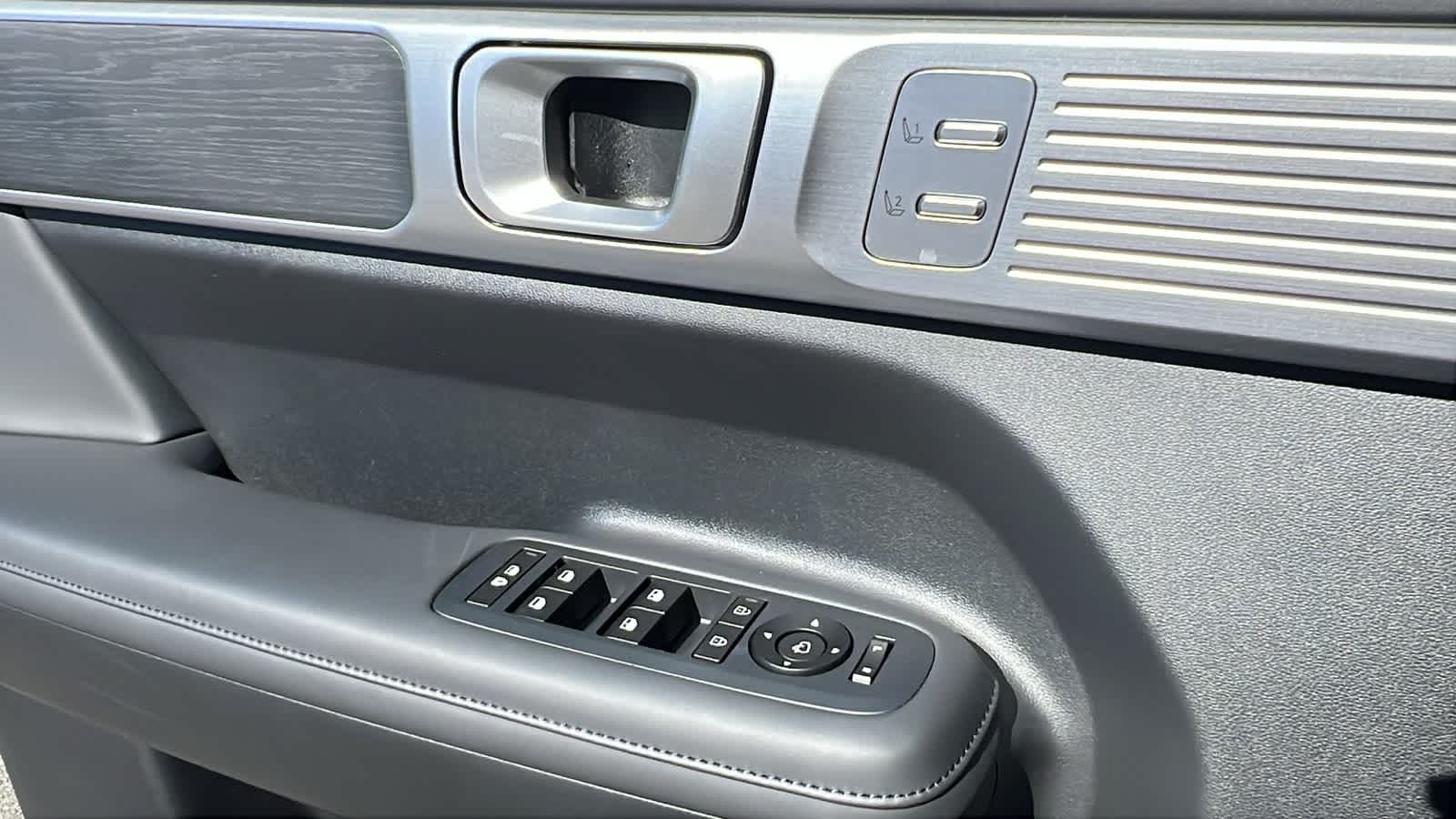 Thumbnail: 2025 Hyundai Santa Fe - 22