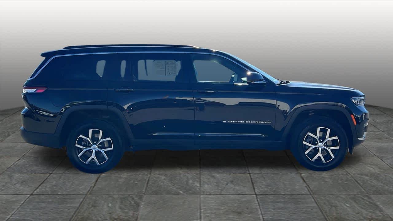 Thumbnail: 2024 Jeep Grand Cherokee L - 4
