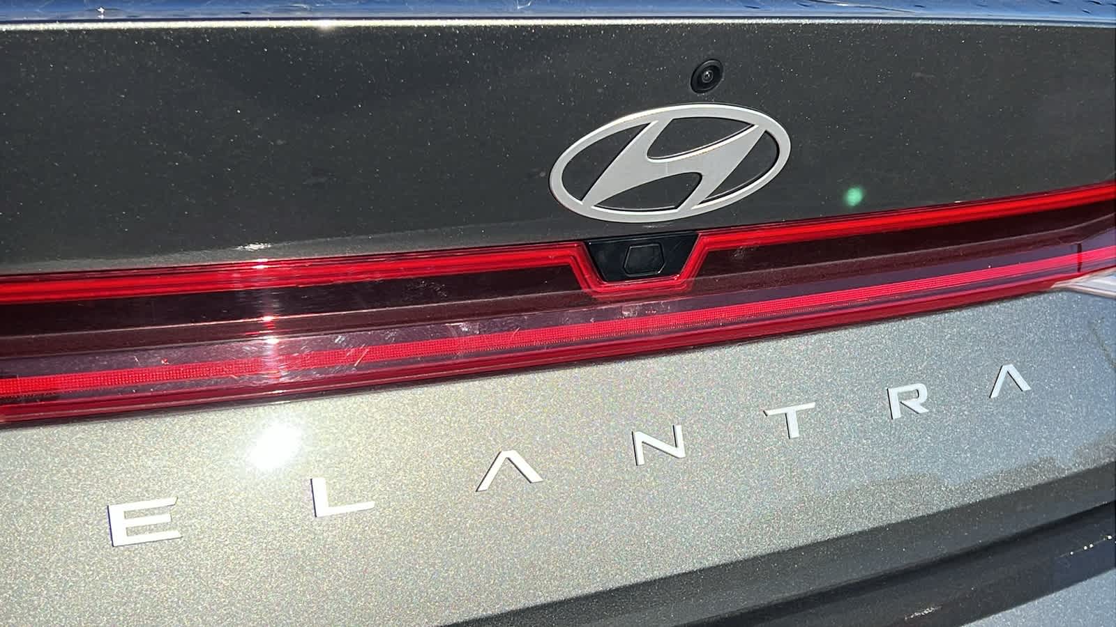 Thumbnail: 2025 Hyundai Elantra - 28