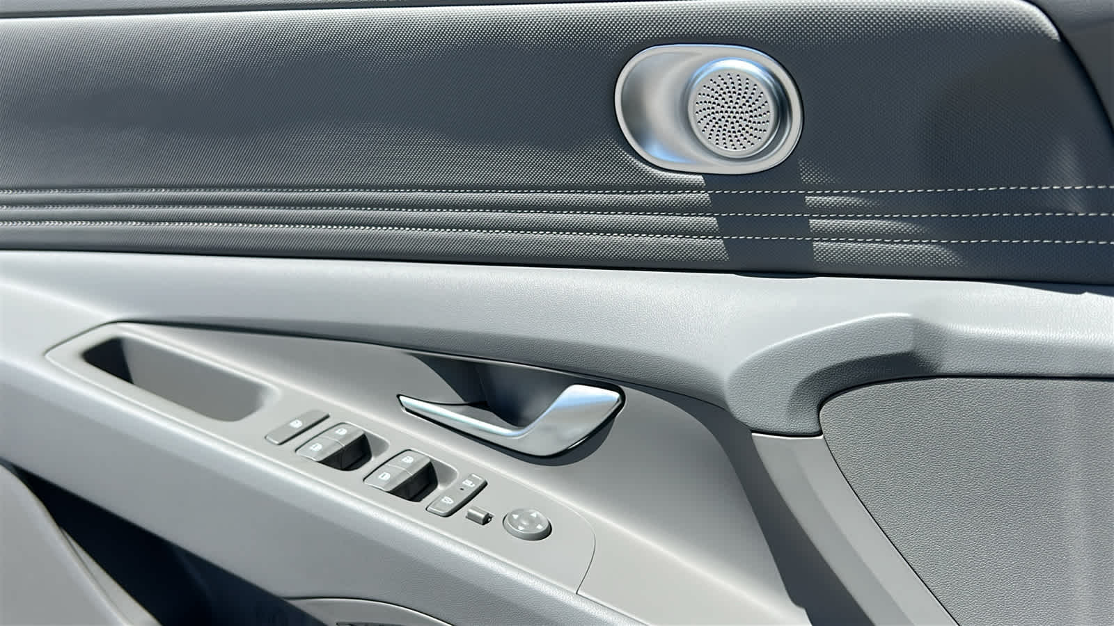 Thumbnail: 2026 Hyundai Elantra - 22