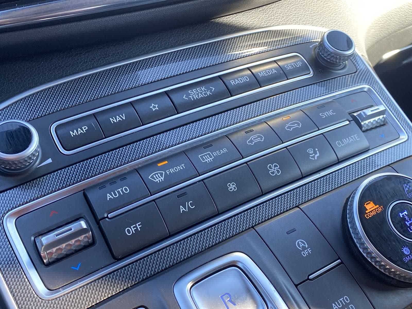 Thumbnail: 2023 Hyundai Santa Fe - 24