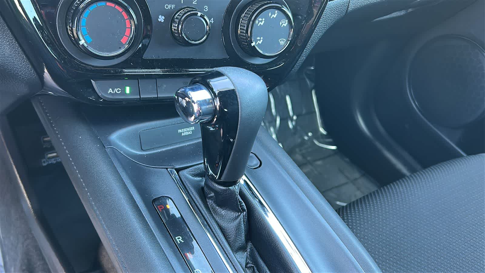 Thumbnail: 2022 Honda HR-V - 13