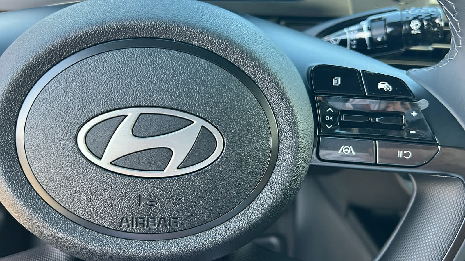 Thumbnail: 2025 Hyundai Elantra - 20