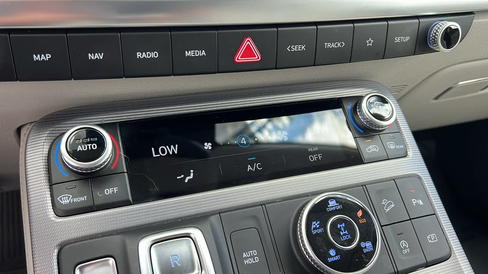 Thumbnail: 2024 Hyundai Palisade - 14