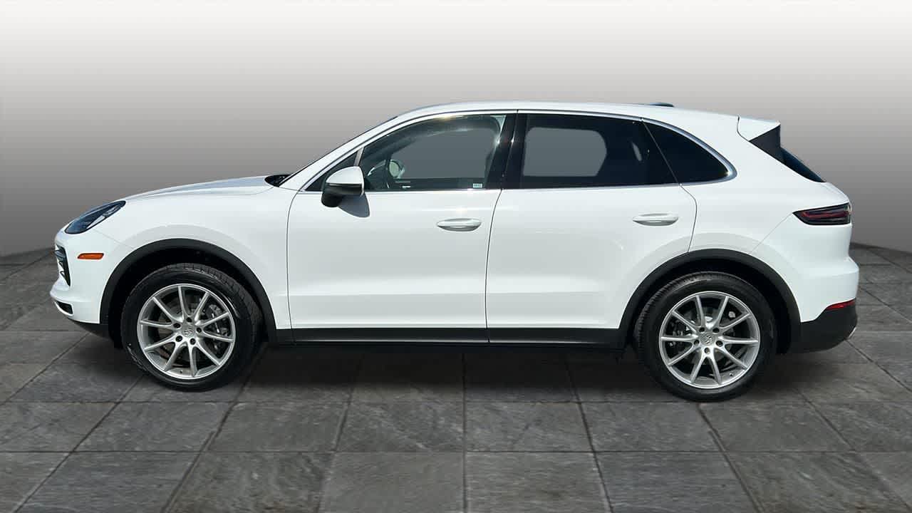 Thumbnail: 2023 Porsche Cayenne - 8