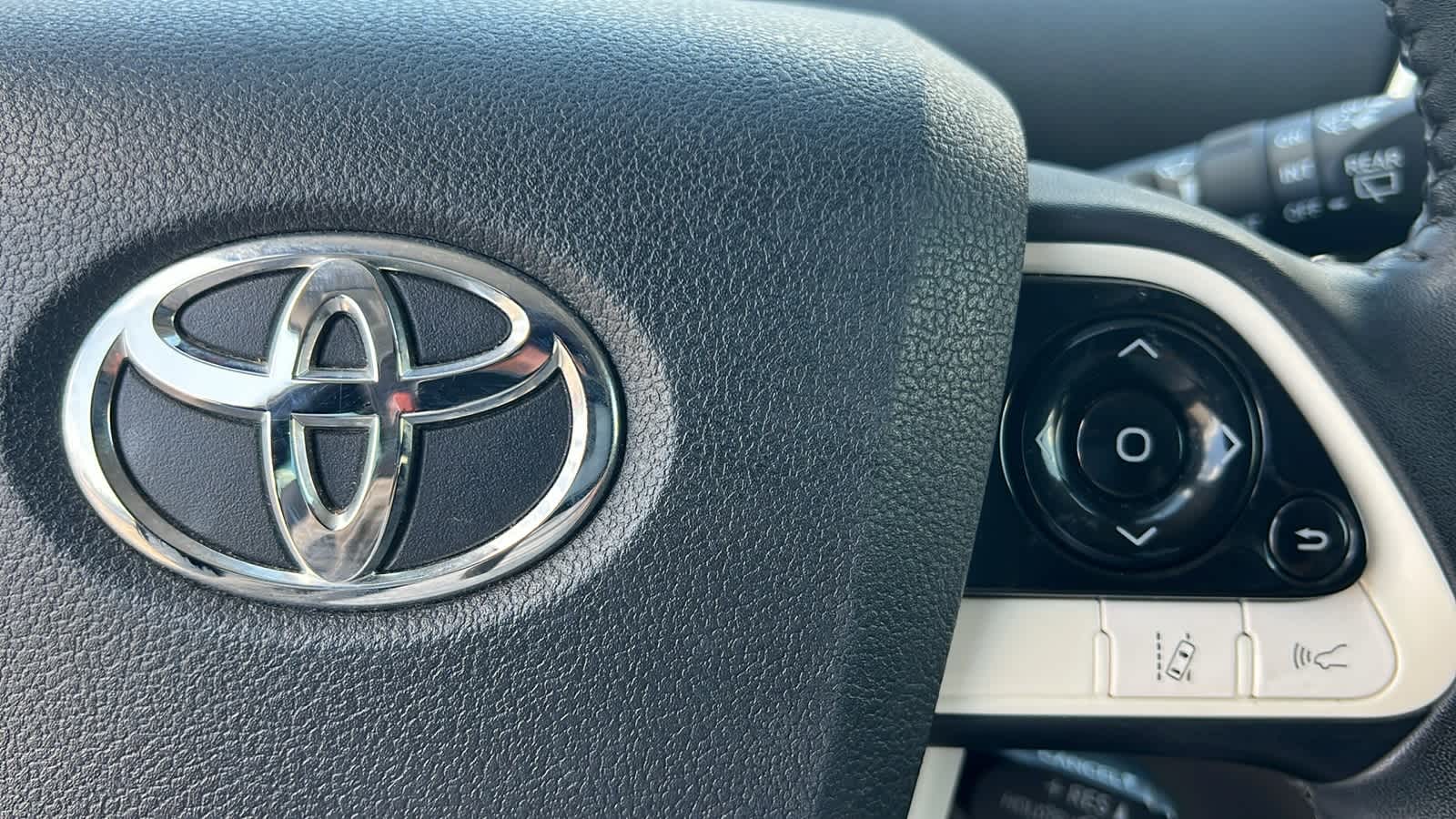 Thumbnail: 2017 Toyota Prius - 20