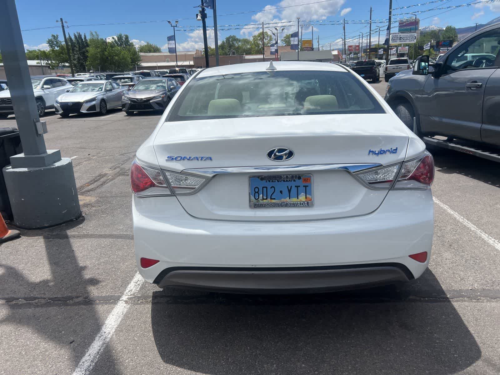Thumbnail: 2012 Hyundai Sonata - 4