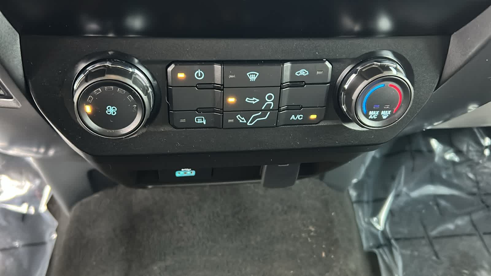 Thumbnail: 2022 Ford F-250 - 14