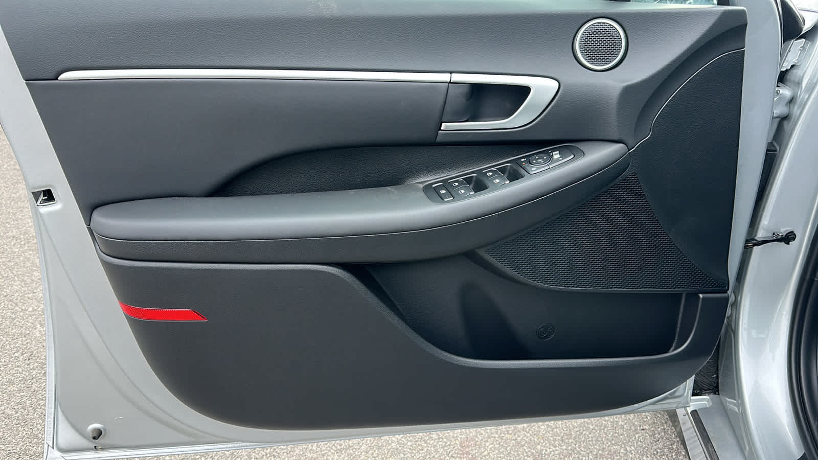 Thumbnail: 2024 Hyundai Sonata - 32