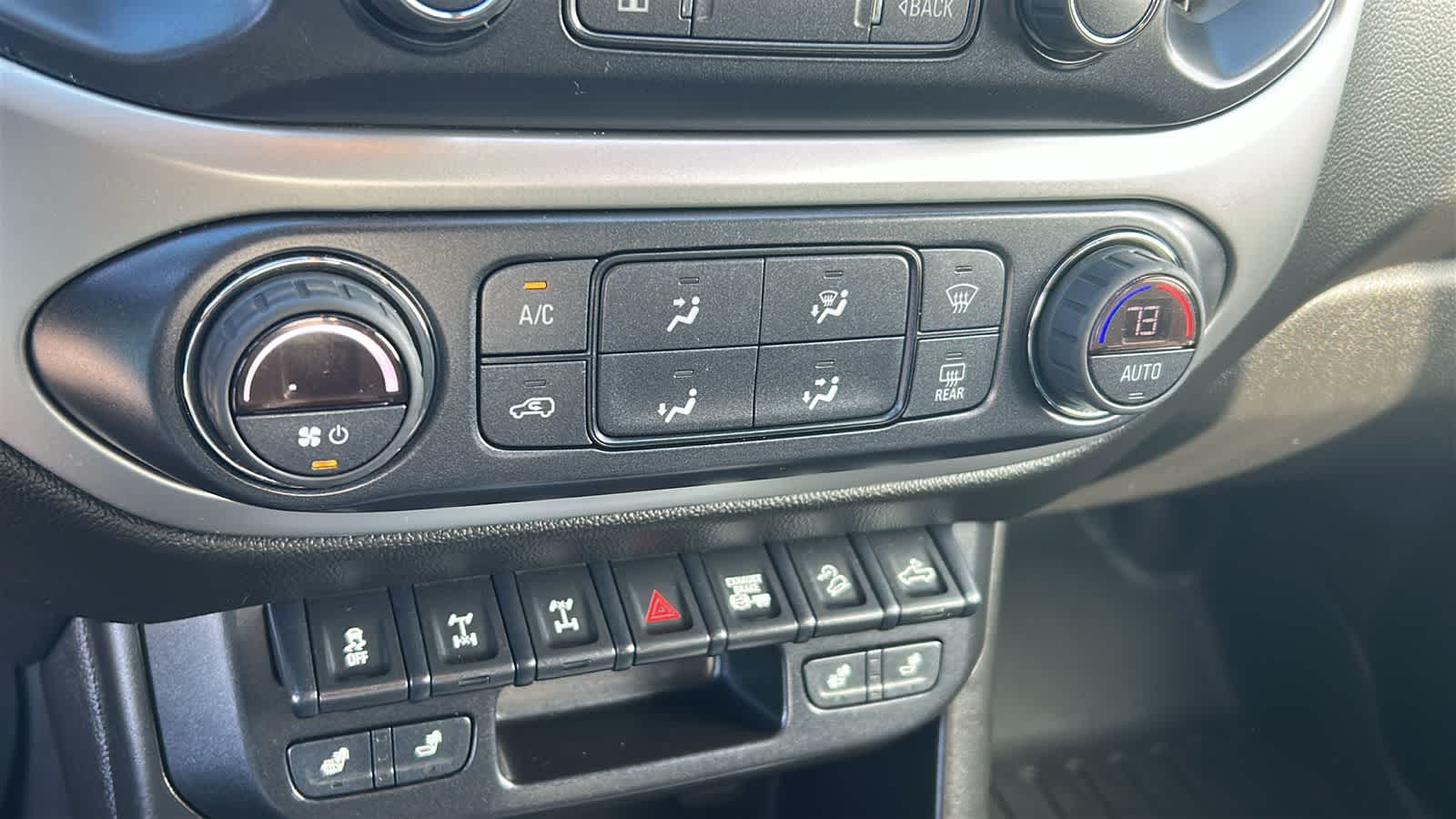 Thumbnail: 2019 Chevrolet Colorado - 13