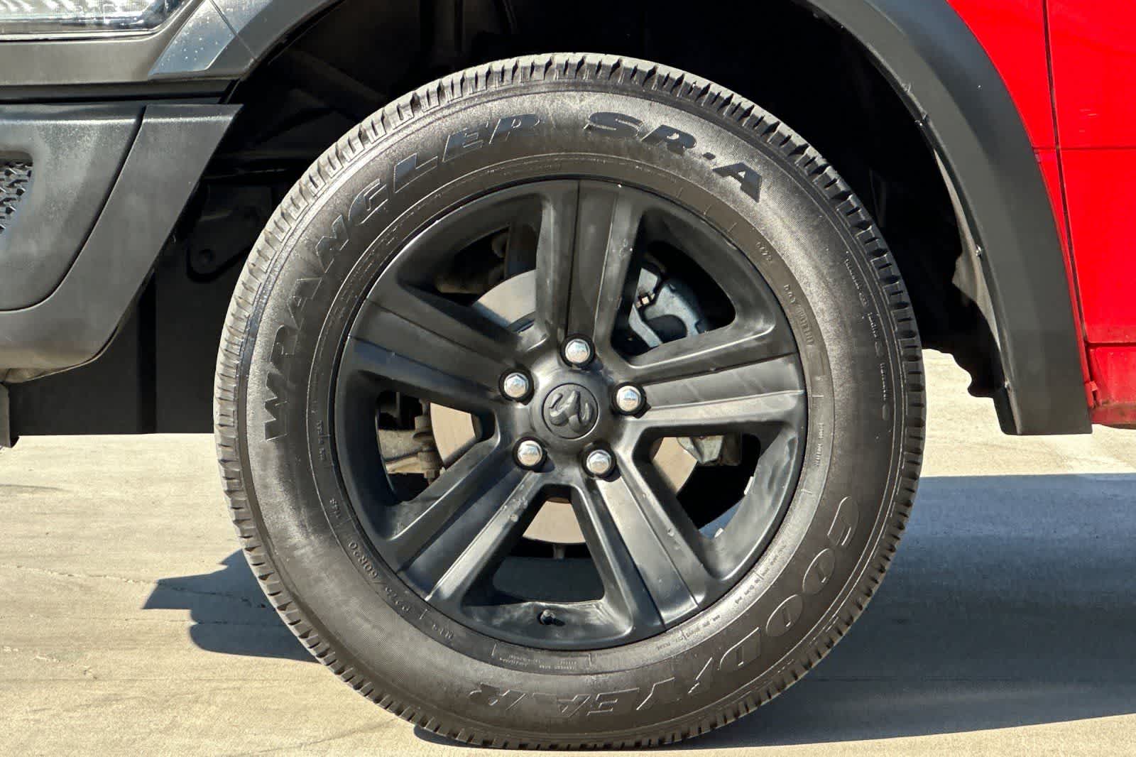 Thumbnail: 2022 RAM 1500 Classic - 34