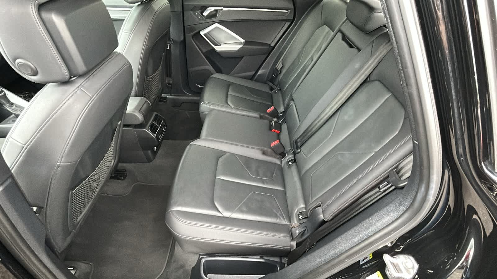 Thumbnail: 2022 Audi Q3 - 24