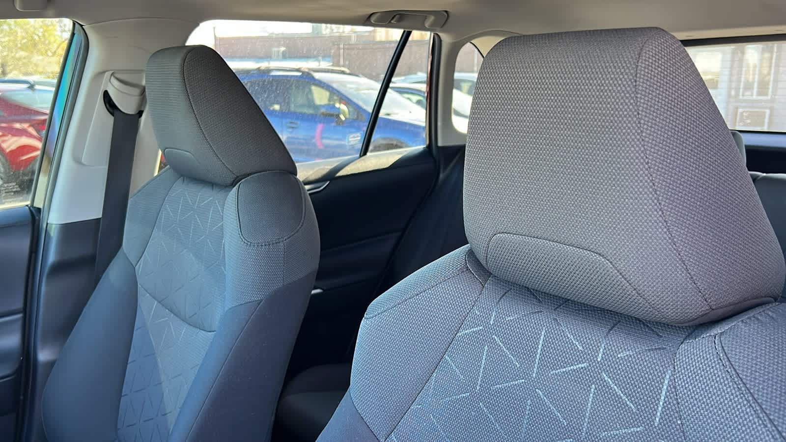 Thumbnail: 2020 Toyota RAV4 - 11