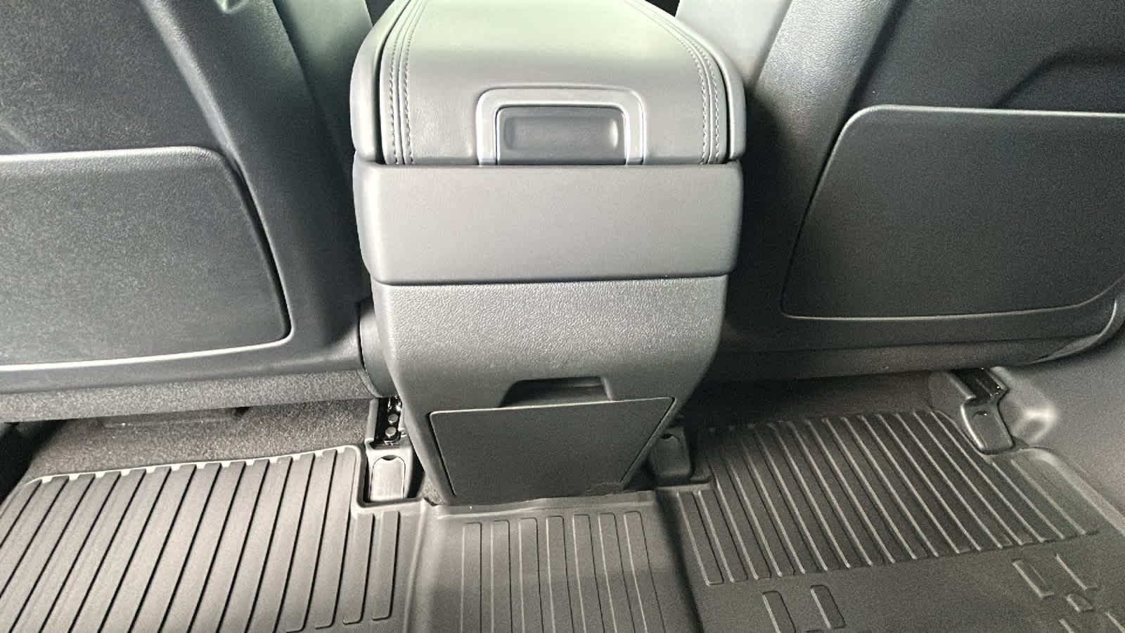 Thumbnail: 2026 Hyundai Santa Fe - 25