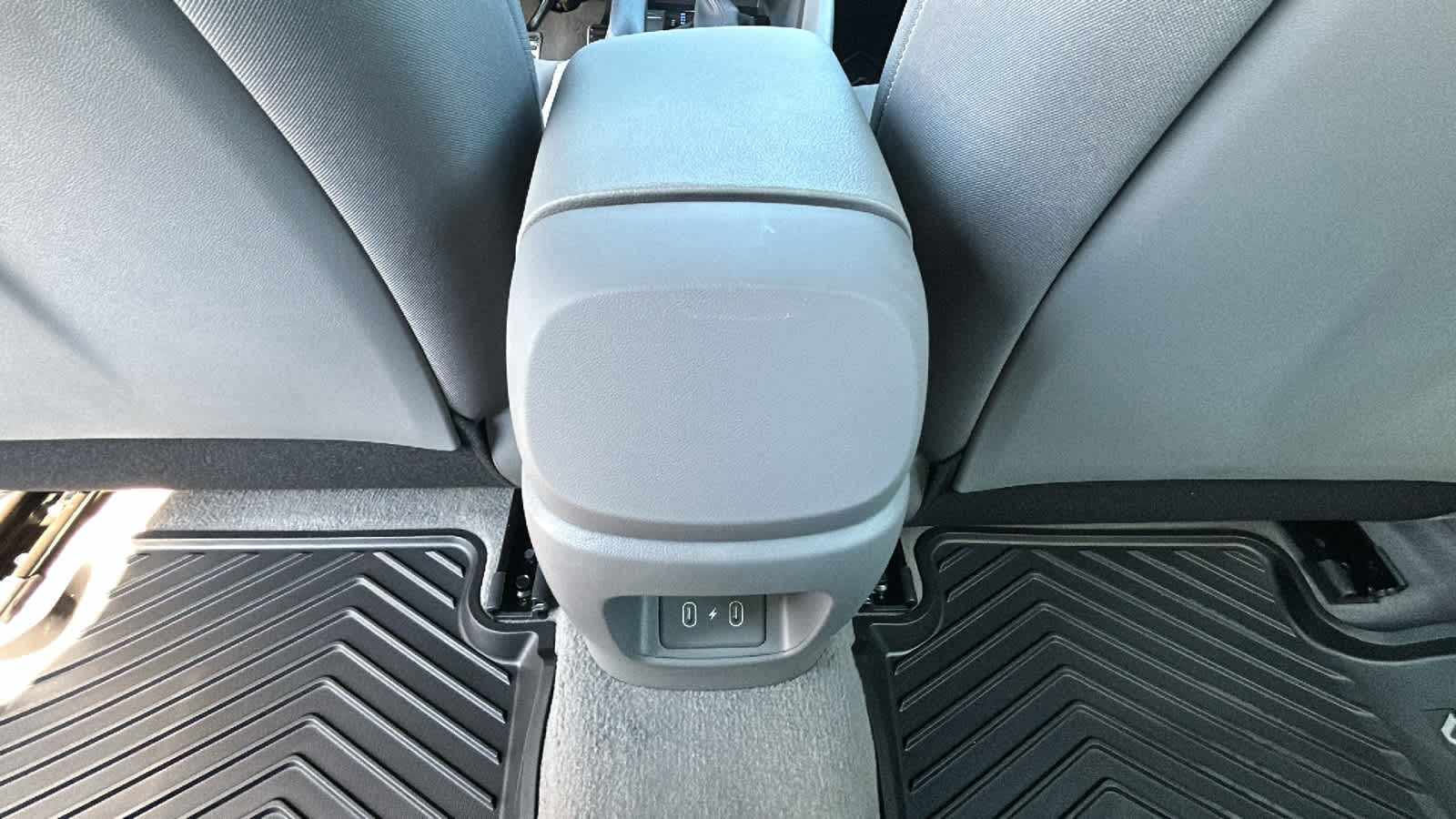 Thumbnail: 2026 Hyundai Elantra - 25